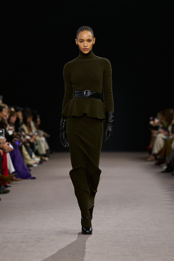 Untamed Heroine: Fall-Winter 2025 Fashion Show | Max Mara Untamed Heroine: Fall-Winter 2025 Fashion Show | Max Mara